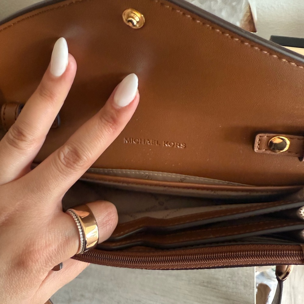 Michael Kors Brown and Cream Crossbody Bag - Picture 6 of 7